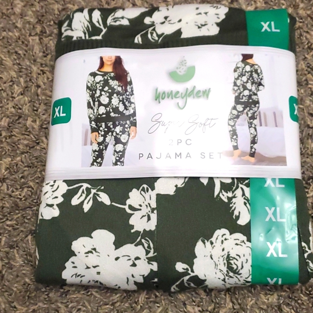 Honeydew Super Soft 2 Piece Pajama Set various sizes